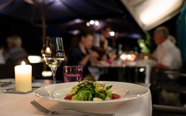 Zeller Hotel & Restaurant