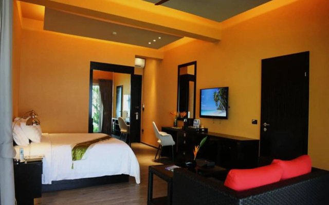 Peninsula Beach Resort