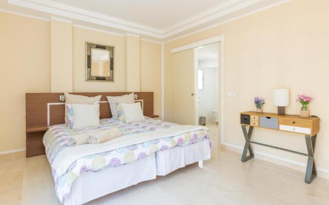 4 bedroom Holiday Penthouse near Puerto Banus, in Nueva Andalucia