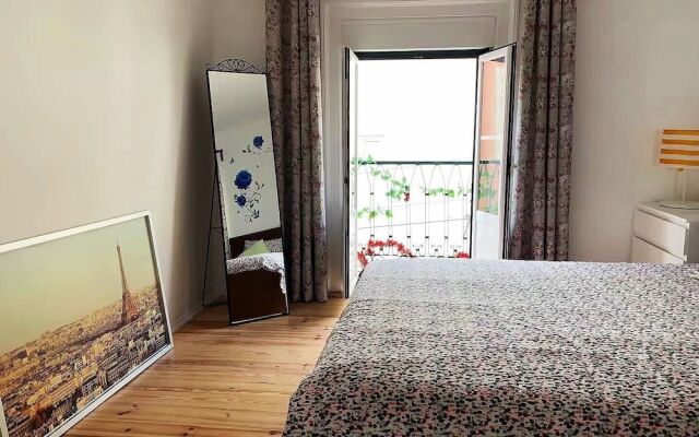 Tram & Fado Memory House