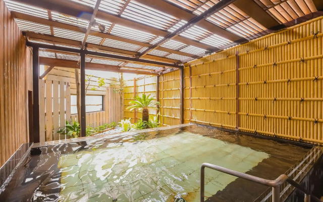 Ooedo Onsen Monogatari Premium Atami