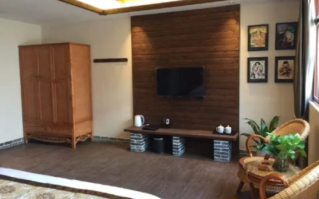 Lugu Inn (Luohu Lushan Art Town)