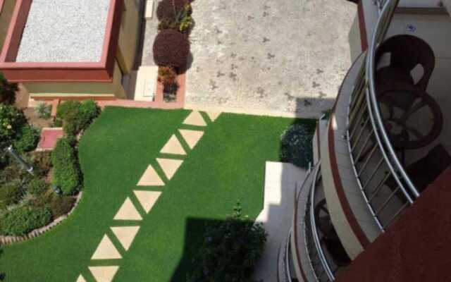 Kanyinya Hills Hotel