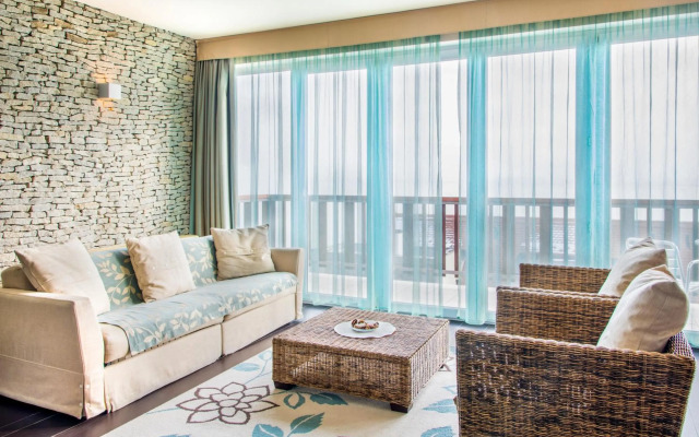 Echo Residence All Suite Hotel