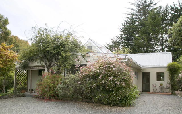 Plum Tree House and Quince Cottage