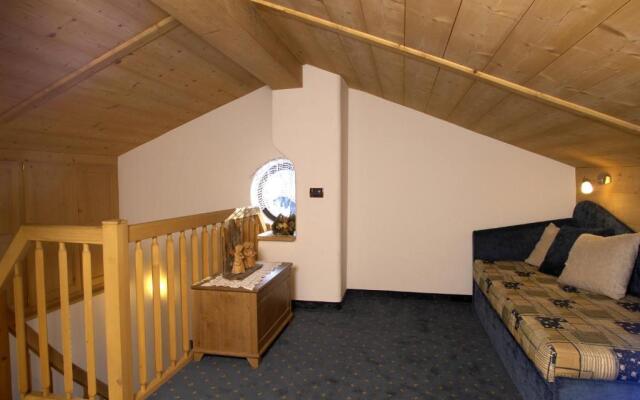 Agriturismo Apartments Tuene