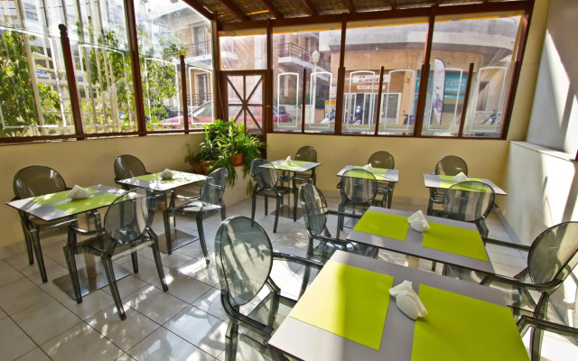 Nafsika Hotel