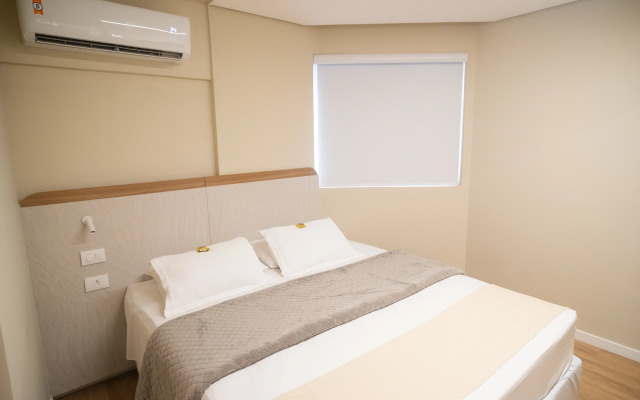 Camboriú Praia Hotel