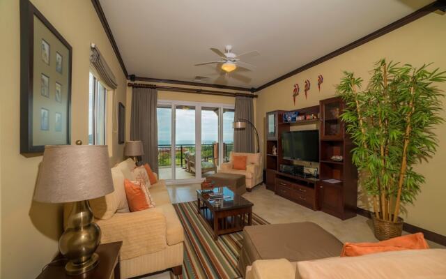 Altavista 5A 3 bdr 3 Bath Ocean View