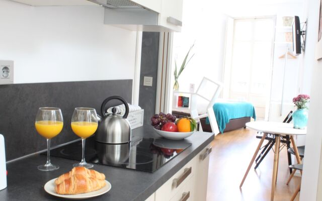 Life Apartments Calderón