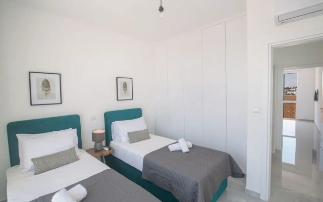 4 Bedroom Villa in Protaras Center - Protaras Vie Bleu Villa Vb3