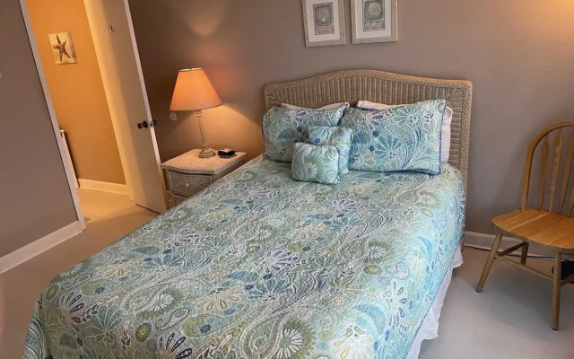 Surfside I 210 Minium 2 Bedroom Condo by RedAwning