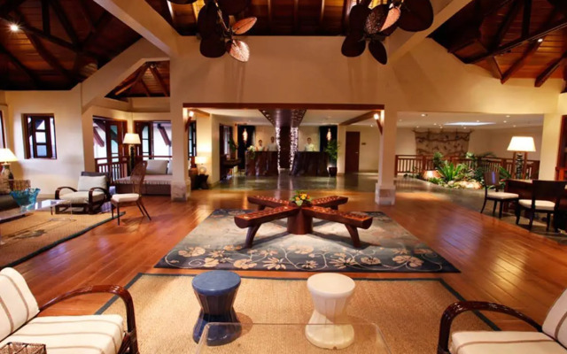 Crimson Resort and Spa Mactan