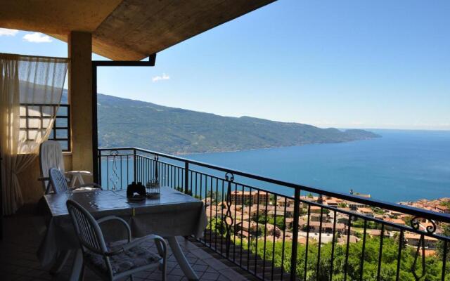 Stella del Garda 1 con balcone