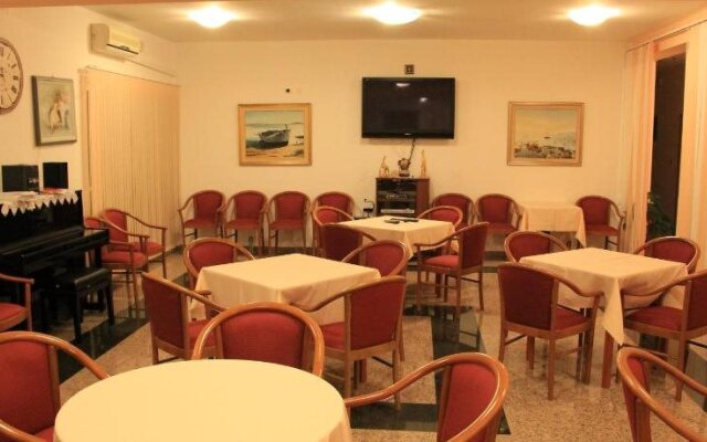 Aparthotel Buratovic