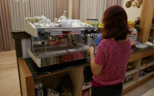 Sakura Bed and Breakfast