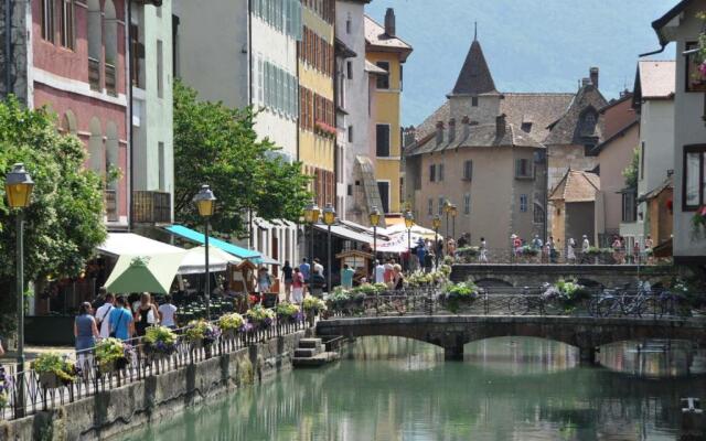 Appartement Annecy, 3 pièces, 6 personnes - FR-1-432-69