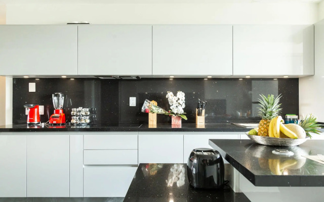 Fabulous & Exclusive Apartments With Sea View Pool BBQ Garden