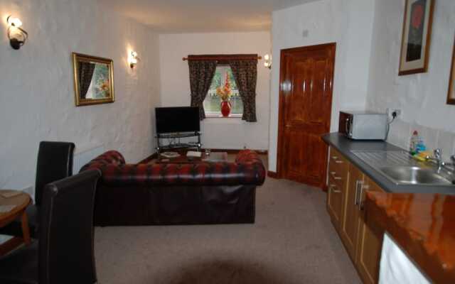 Home Farm & Lodge