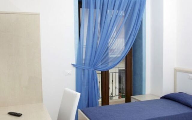 B&B Acropolis