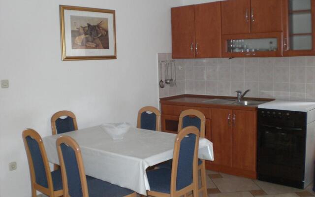 Apartments Dujmović
