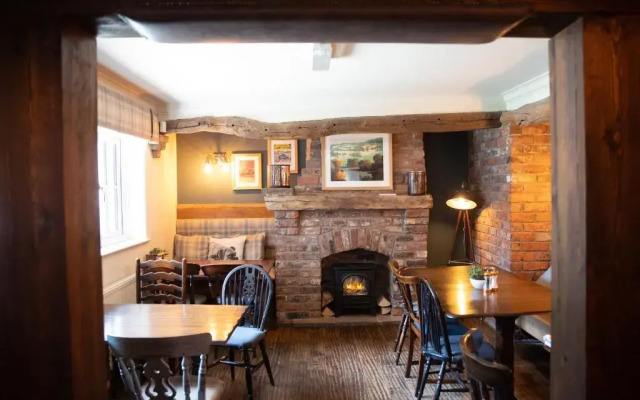 The Dog at Peover