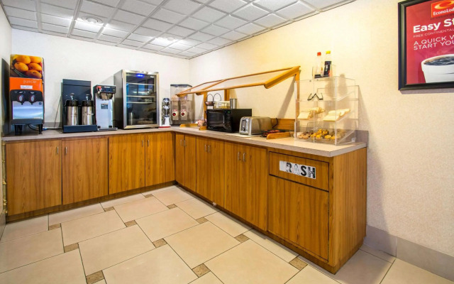 JAX Airport Hotel