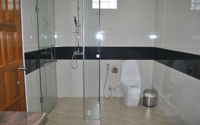 Myanmar Life Hotel
