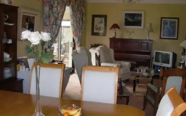 Marengo Guest Accommodation B&B
