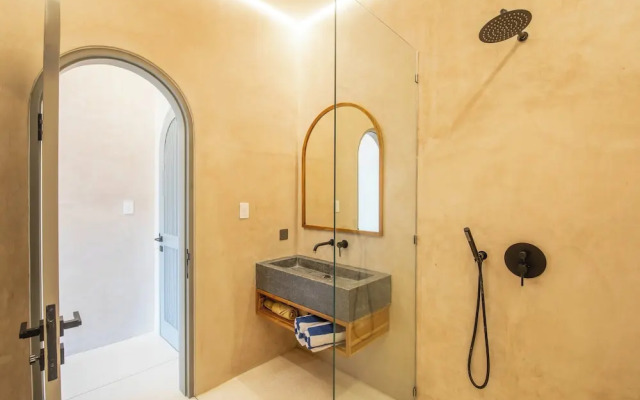Sleek 2BR Villa, 5 Minutes to Bingin Beach