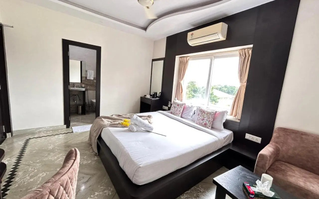 OYO 28208 99 Kombo Inn