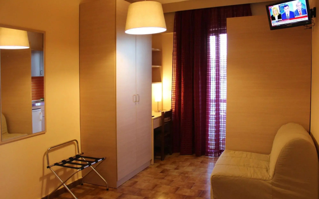 Philoxenia Hotel & Studios