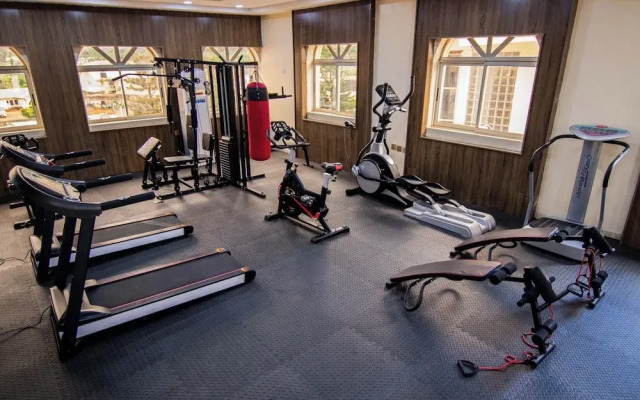 Heroes Luxury Apartments and Suites