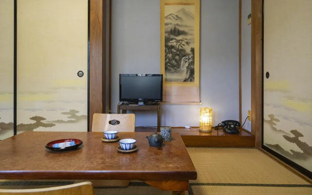 Nagahama Ryokan
