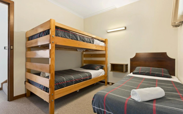 Village Family Motor Inn