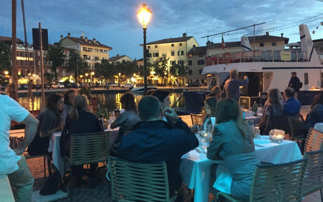 Alla Città di Trieste