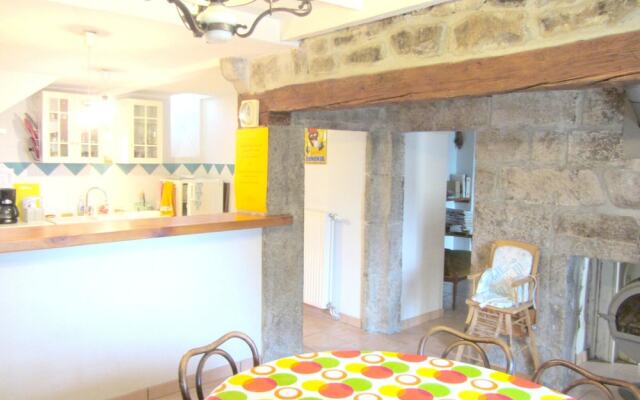 House With 4 Bedrooms in Saint-andré-en-vivarais, With Furnished Garde