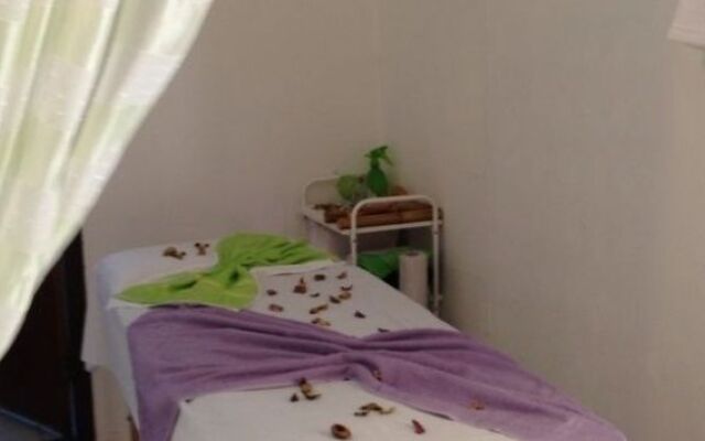 Hotel Rainha De Itapuã