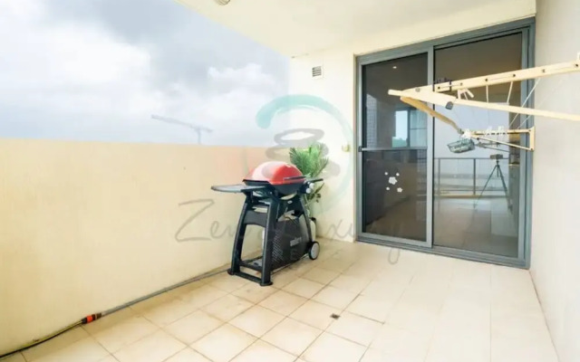 Zen Arkaba 3BR Luxury Waterfront Apt Pool BBQ