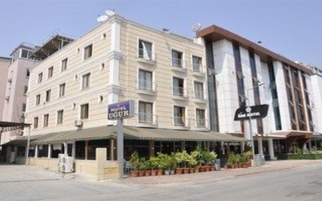 Ugur Hotel