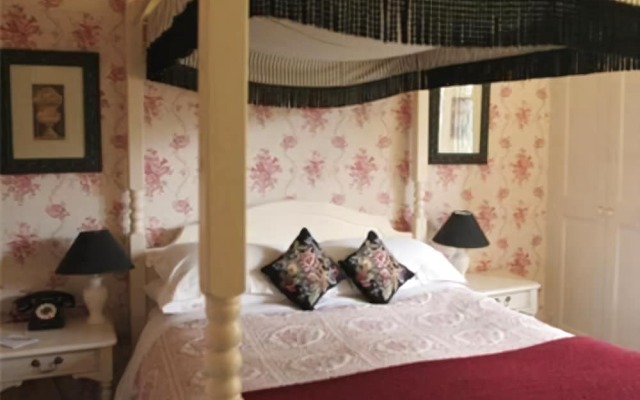 Rylstone Manor