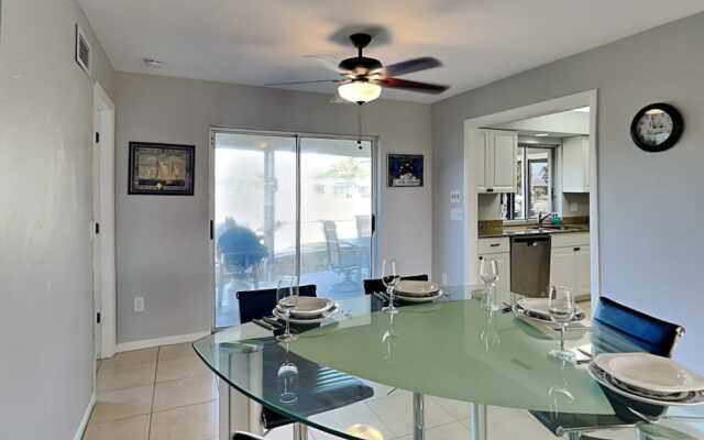 Sunshine Canal Home