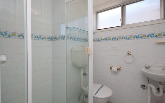 Shoal Bay Road, Castaways, Unit 04, 17