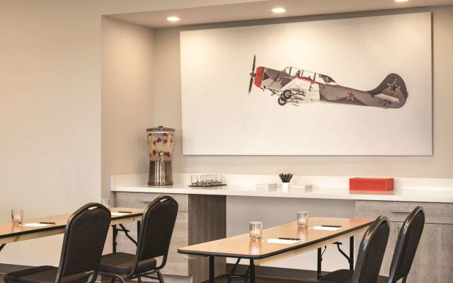 Kompose Boutique Hotel Miami Airport