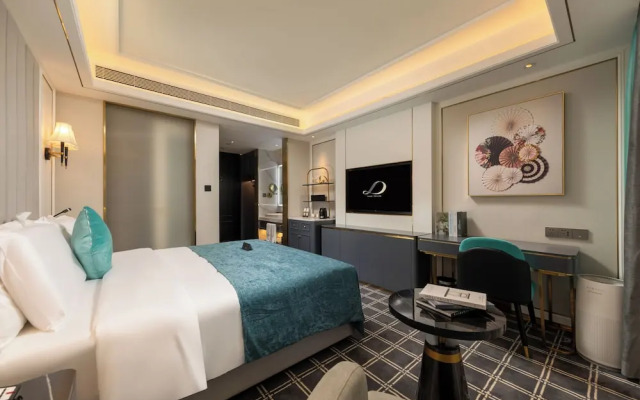 XANA Deluxe International Hotel Dongshankou Metro Station Branch