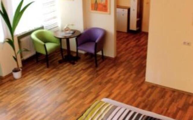 Hotel-Cafe Maxx