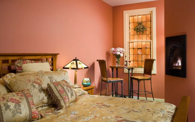 B. F. Hiestand House Bed & Breakfast