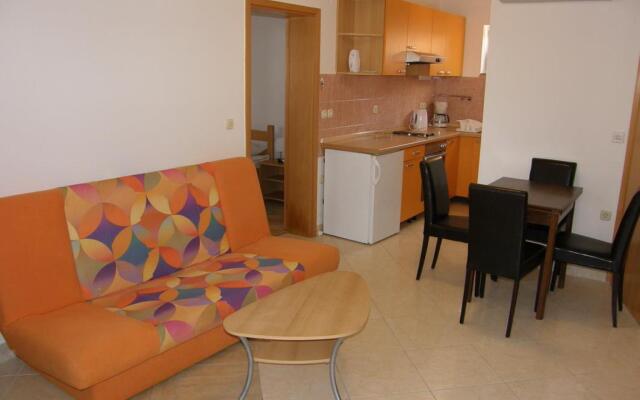 Pintar - One Bedroom