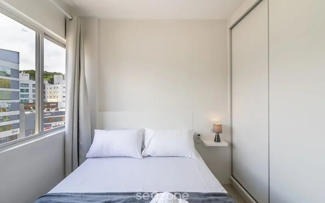 Modern Apartment Near the BC Ferris Wheel Mbh0601
