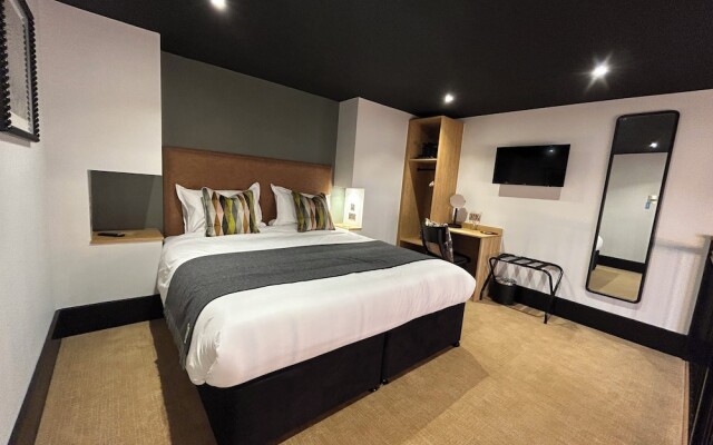 Crescent Place by Mansley